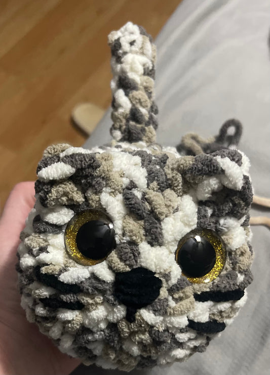 Crochet cat