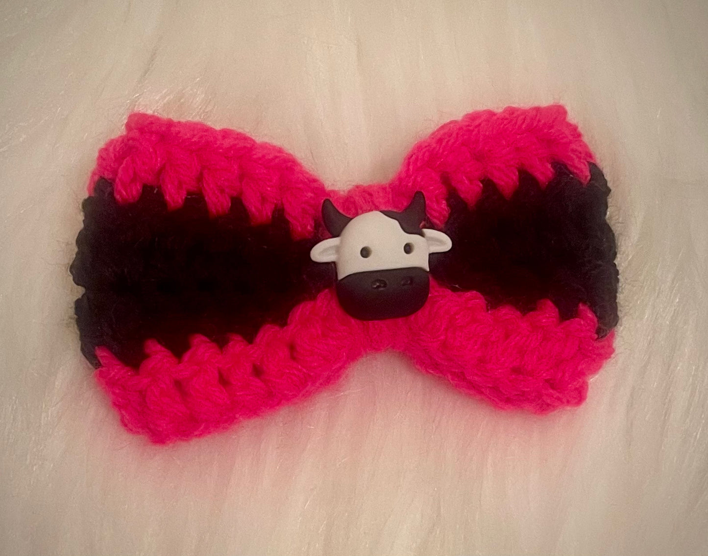 Small hair clip with charm